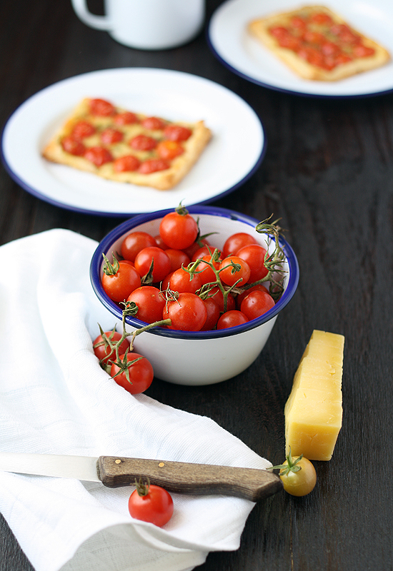 Tarta tomate queso / tomato cheese tartelette