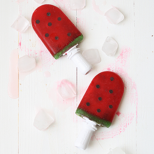Ice pops special: strawberry yogurt, Count Dracula popsicles, and more