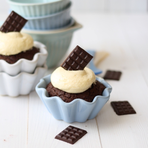 Cupcakes de chocolate y calabacín (sin huevo y sin lácteos)