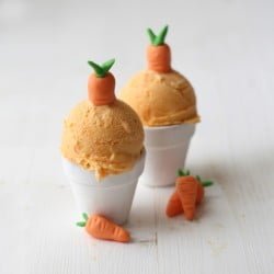 Carrot cake ice cream