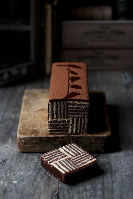 Bizcocho rayado de chocolate